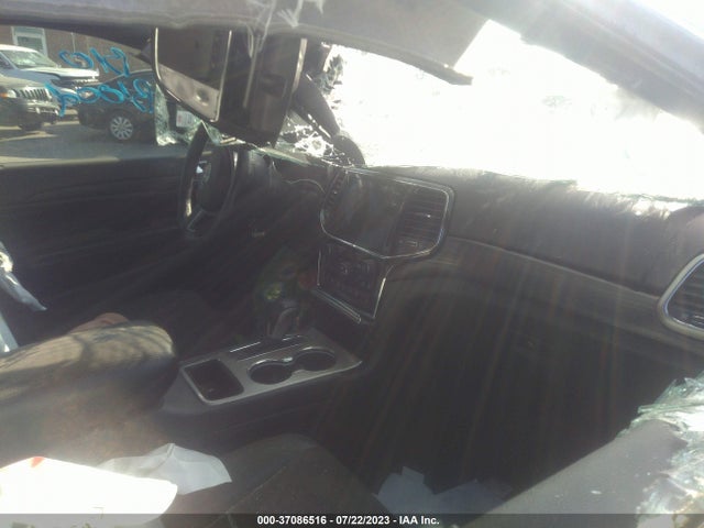 1C4RJEAGXKC602757 Jeep Grand Cherokee Laredo E
