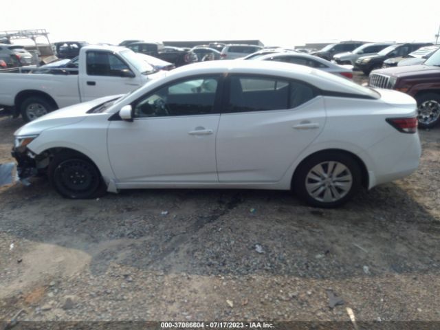 3N1AB8BV2NY281708 Nissan SENTRA S