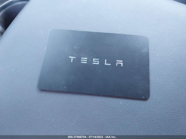 7SAXCBE54NF363175 Tesla MODEL X
