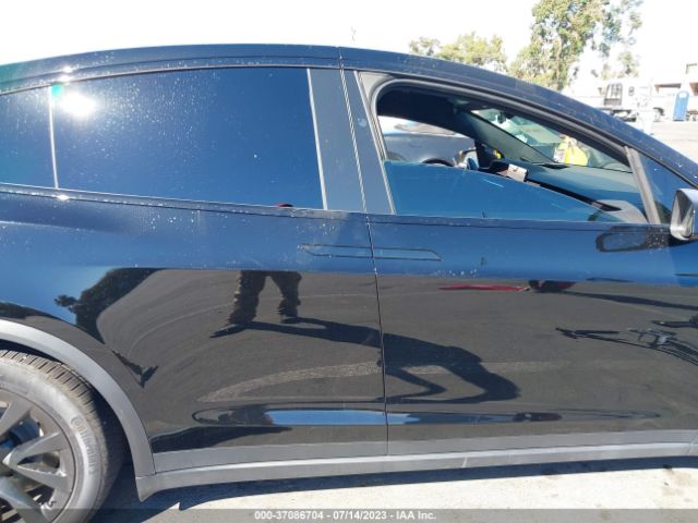 7SAXCBE54NF363175 Tesla MODEL X