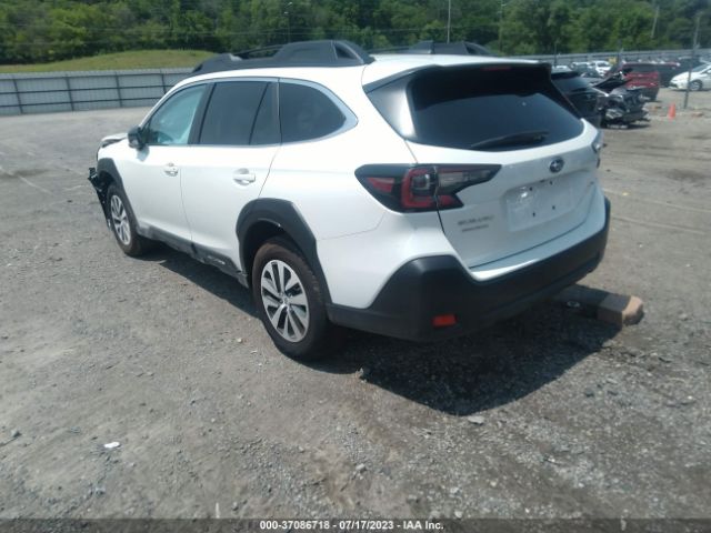 4S4BTADC8P3213938 Subaru Outback Premium
