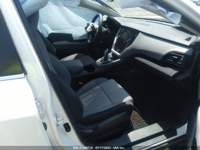 4S4BTADC8P3213938 Subaru Outback Premium