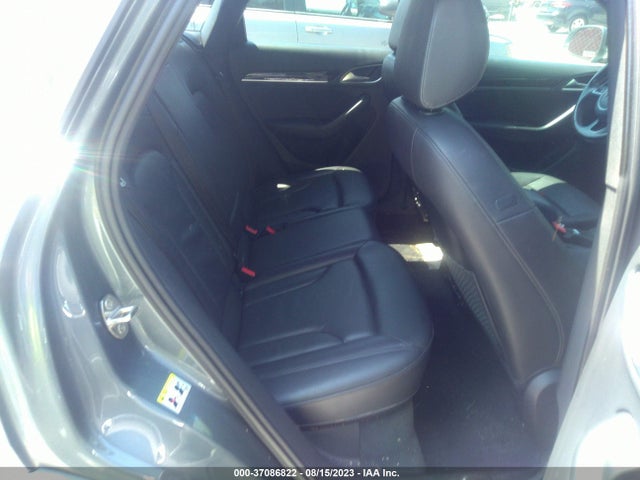 WA1JCCFS0HR001821 Audi Q3 Premium Plus