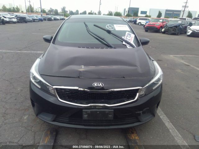 3KPFL4A70JE219098 KIA FORTE S