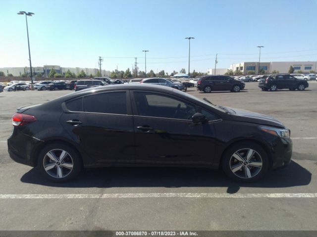 3KPFL4A70JE219098 KIA FORTE S