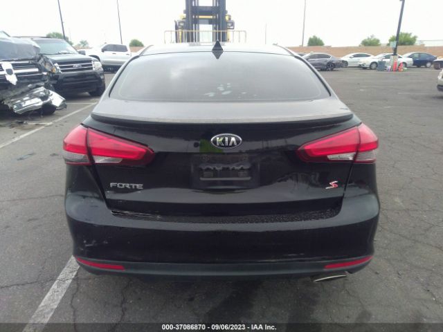 3KPFL4A70JE219098 KIA FORTE S