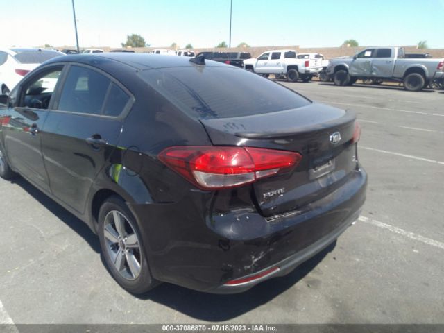 3KPFL4A70JE219098 KIA FORTE S