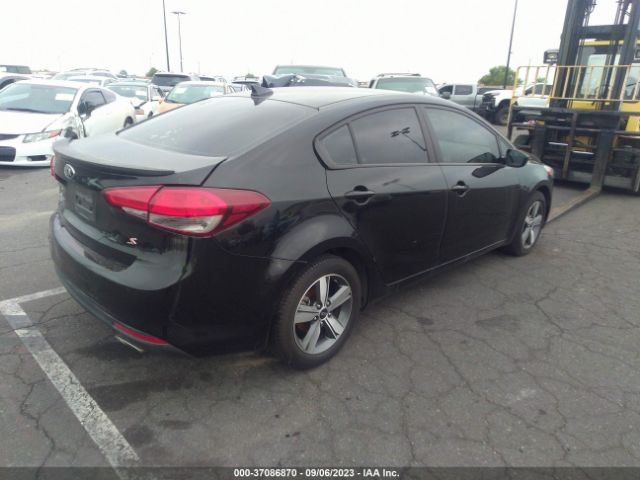 3KPFL4A70JE219098 KIA FORTE S
