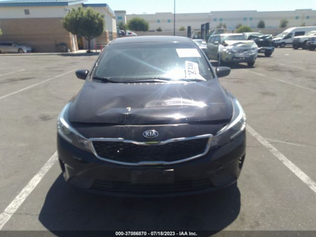3KPFL4A70JE219098 KIA FORTE S