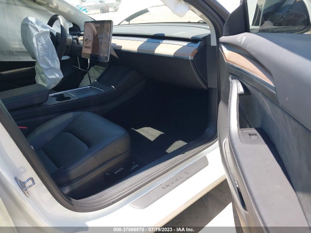 Tesla Model 3 Long Range 2022 5YJ3E1EB9NF210717 Image 12