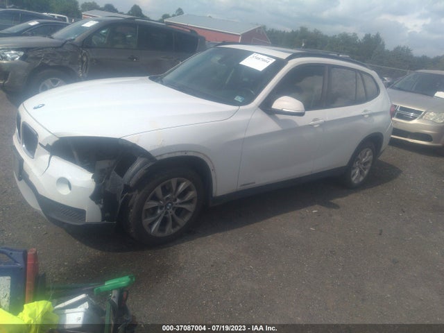 BMW X1 Xdrive28i 2014 WBAVL1C58EVY11031 Image 2