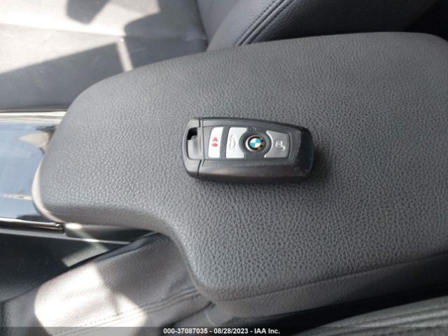 WBA8E1G57JNU90627 BMW 3 Series 320i