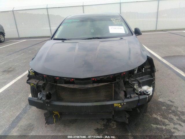 Chevrolet IMPALA LT 2018 2G1105S34J9153330 Image 13