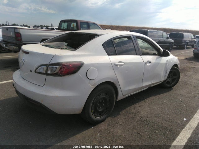 2011 MAZDA MAZDA3 I SPORT VIN: JM1BL1UG6B1419965