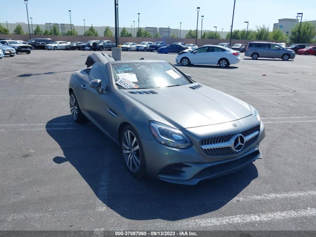 2017 Mercedes-Benz SLK-Class, VIN: WDDPK3JA4HF130167