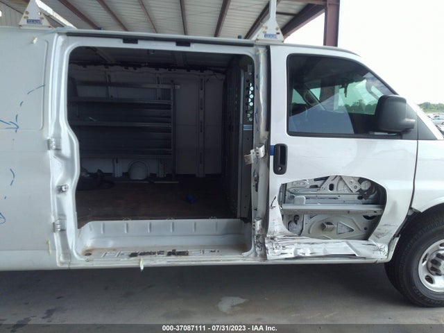 Chevrolet EXPRESS CARGO VAN 2021 1GCWGBF7XM1159825 Image 12