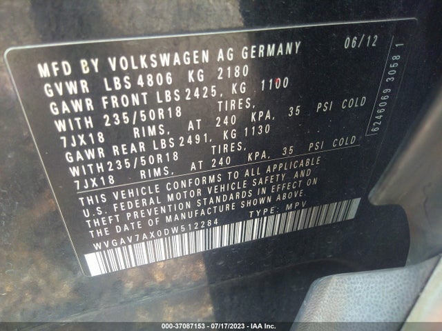2013 VOLKSWAGEN TIGUAN SE W/SUNROOF & NAV VIN: WVGAV7AX0DW512284