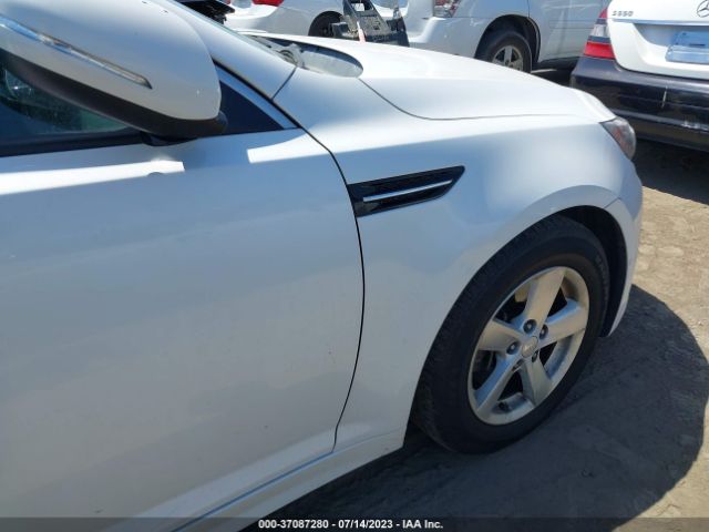 KNAGM4A71F5580762 KIA Optima Lx