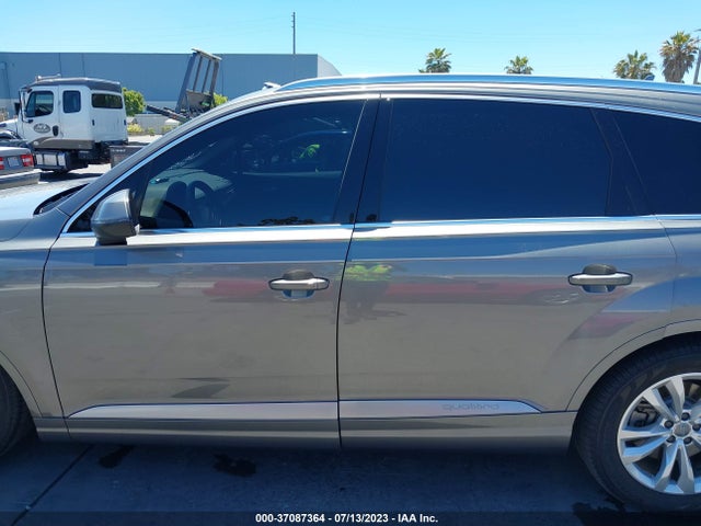 WA1AHAF71HD043946 Audi Q7 PREMIUM