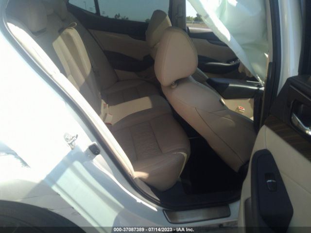 1N4AA6AP4HC394201 Nissan Maxima Platinum