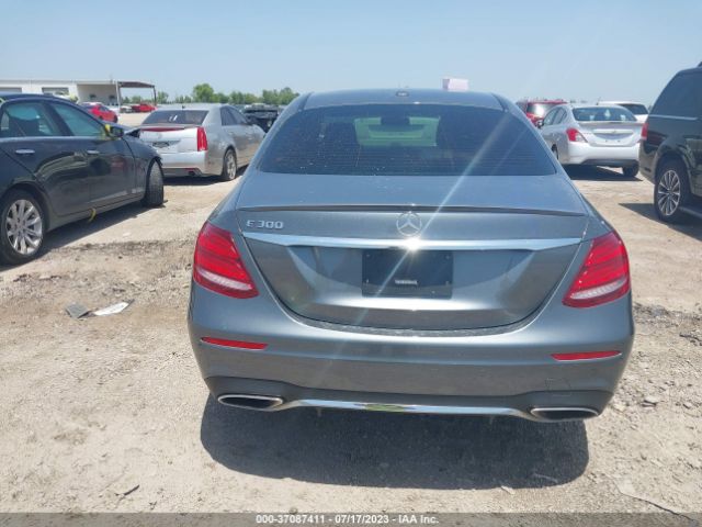 WDDZF4JB4HA098863 Mercedes-Benz E-class E 300