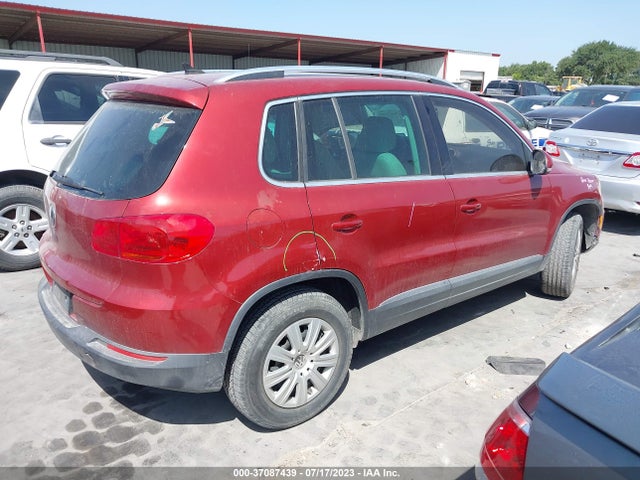 2012 VOLKSWAGEN TIGUAN SE W/SUNROOF & NAV VIN: WVGAV7AX8CW002733