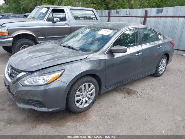 Nissan Altima 2.5 S 2017 1N4AL3APXHC229164 Image 2