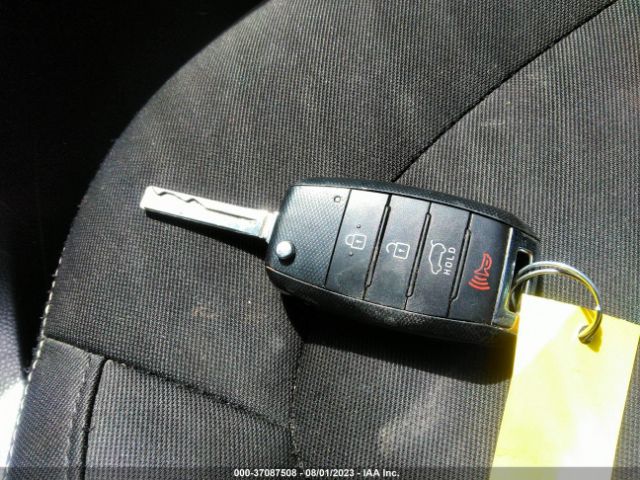KNDJN2A28G7387514 KIA Soul Base