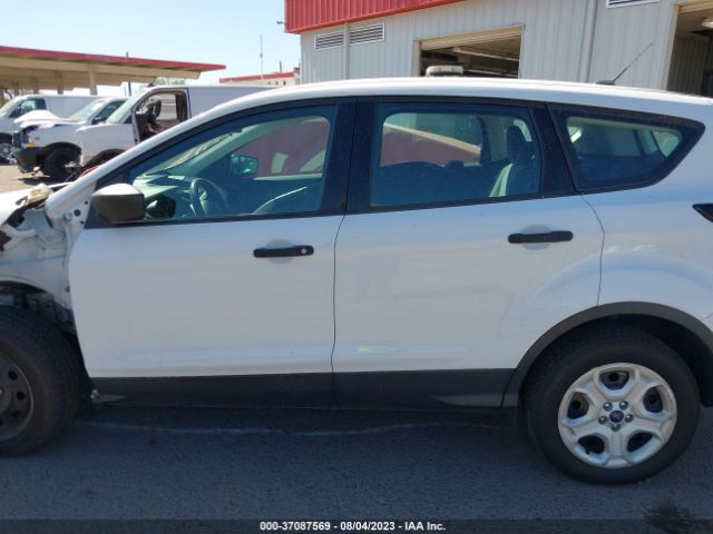 1FMCU0F79JUD00888 Ford ESCAPE S
