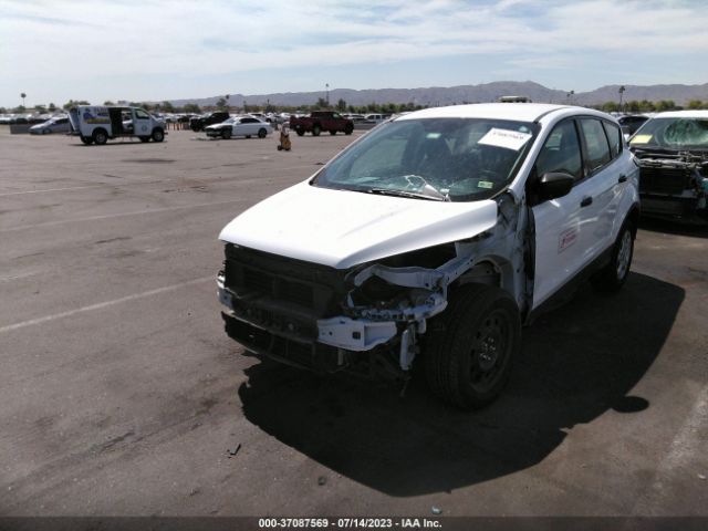 1FMCU0F79JUD00888 Ford ESCAPE S