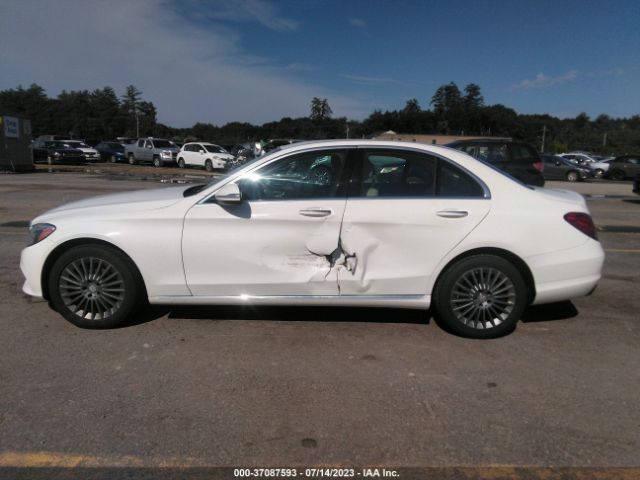 55SWF4KB6FU027758 Mercedes-Benz C 300 Sport 4matic/luxury 4matic/4matic