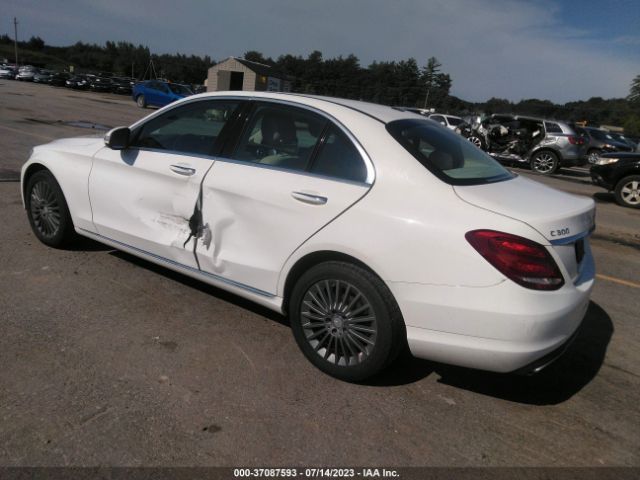 55SWF4KB6FU027758 Mercedes-Benz C 300 Sport 4matic/luxury 4matic/4matic