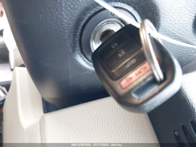 1HGCR2F36GA216103 Honda Accord Sedan Lx
