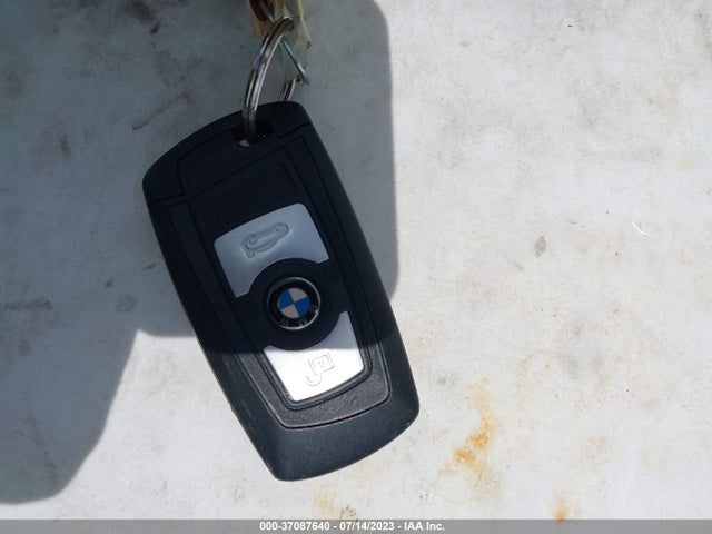 WBA3C3C53FK201396 BMW 320i Xdrive