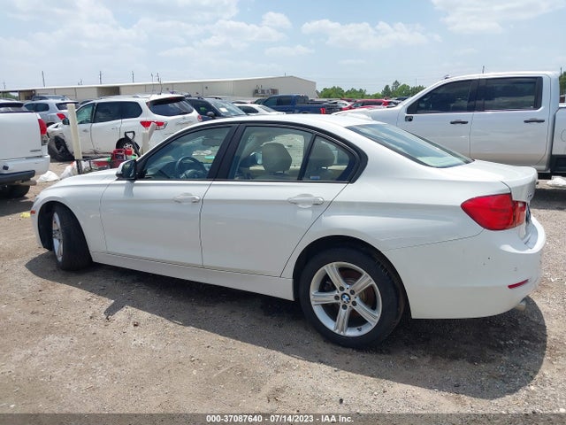 BMW 320i Xdrive 2015 WBA3C3C53FK201396 Image 14