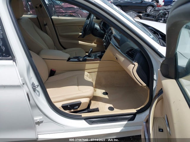 WBA3C3C53FK201396 BMW 320i Xdrive