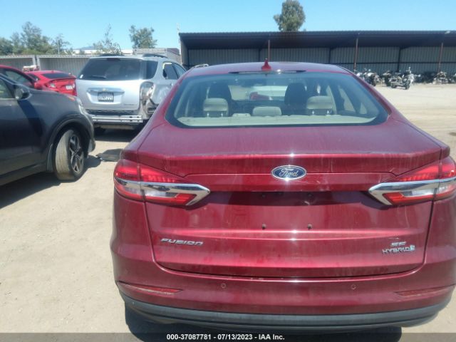 3FA6P0LU6KR220725 Ford Fusion Hybrid Se