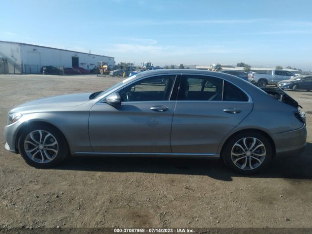 55SWF4JB2GU140416 Mercedes-Benz C-class C 300