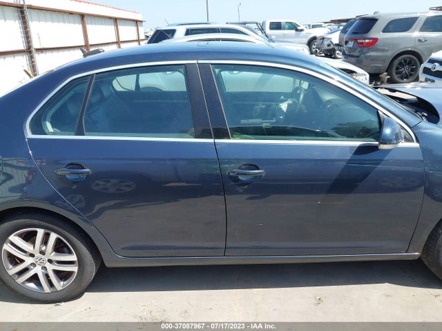 2006 VOLKSWAGEN JETTA SEDAN 2.5L VIN: 3VWSG71K06M767587