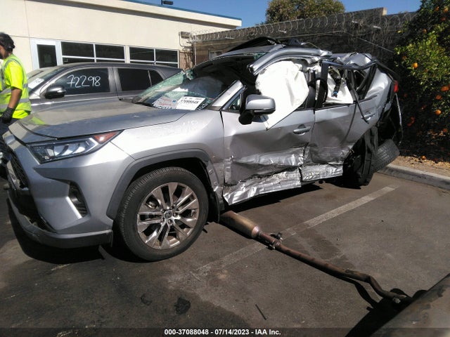 Toyota Rav4 Xle Premium 2021 2T3C1RFV9MC139841 Image 2