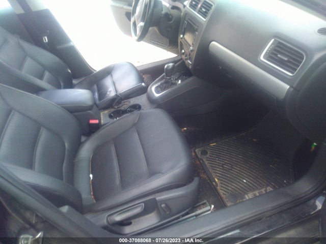 3VWD07AJ6EM441411 Volkswagen Jetta Sedan Se W/connectivity/sunroof