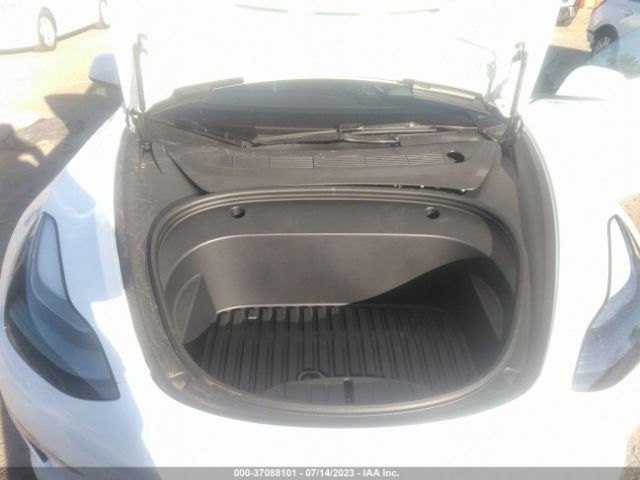 5YJ3E1EA8PF587145 Tesla MODEL 3