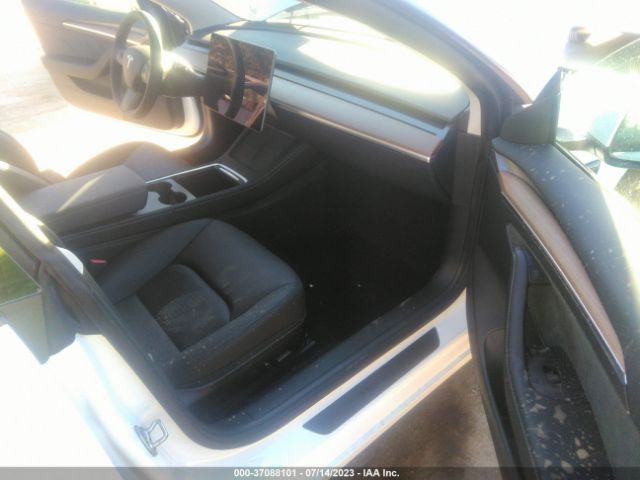 5YJ3E1EA8PF587145 Tesla MODEL 3