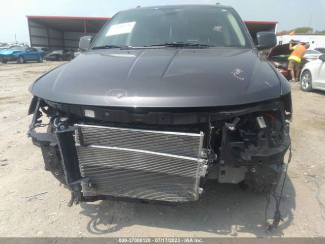 3C4PDDGG1JT530284 Dodge Journey Crossroad