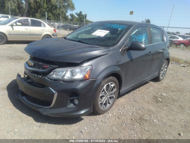 Chevrolet SONIC LT 2017 1G1JD6SH0H4100398 Image 2