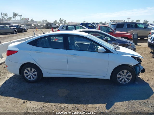 Hyundai ACCENT SE 2017 KMHCT4AE8HU171620 Image 5