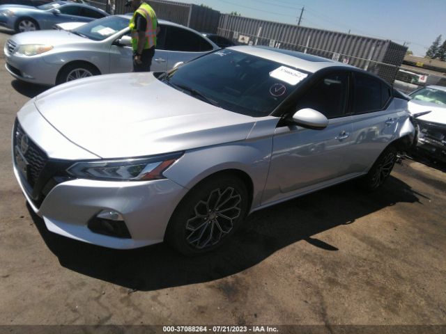 1N4BL4DW8KN321088 Nissan Altima 2.5 Sv