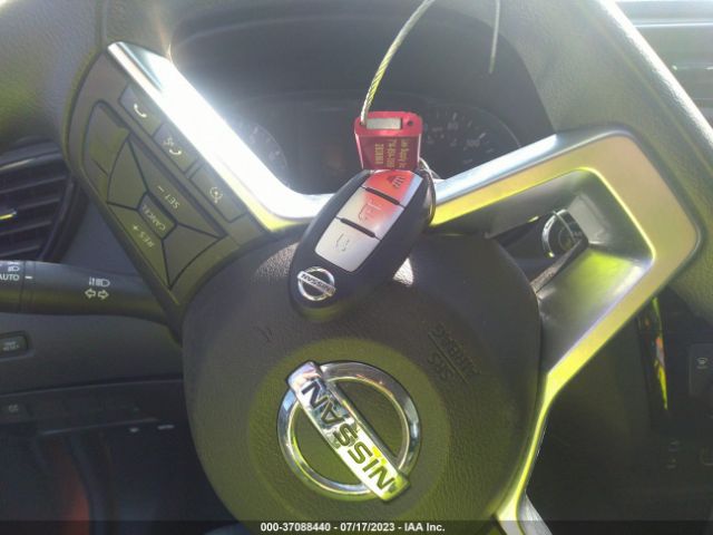 JN1BJ1CP6HW010841 Nissan Rogue Sport Sv