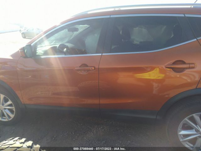 JN1BJ1CP6HW010841 Nissan Rogue Sport Sv
