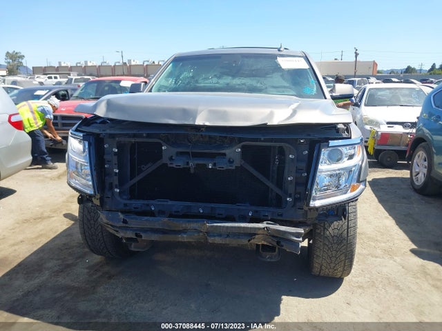 Chevrolet Tahoe Lt 2018 1GNSCBKC1JR184484 Image 4